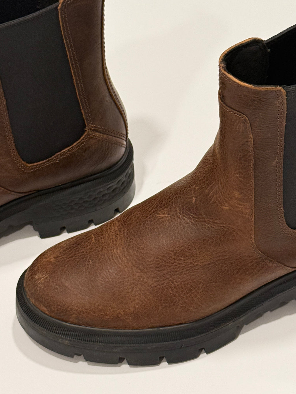 Timberland Brown Leather Chelsea Boots Lug Sole Pull-On Ankle Boots