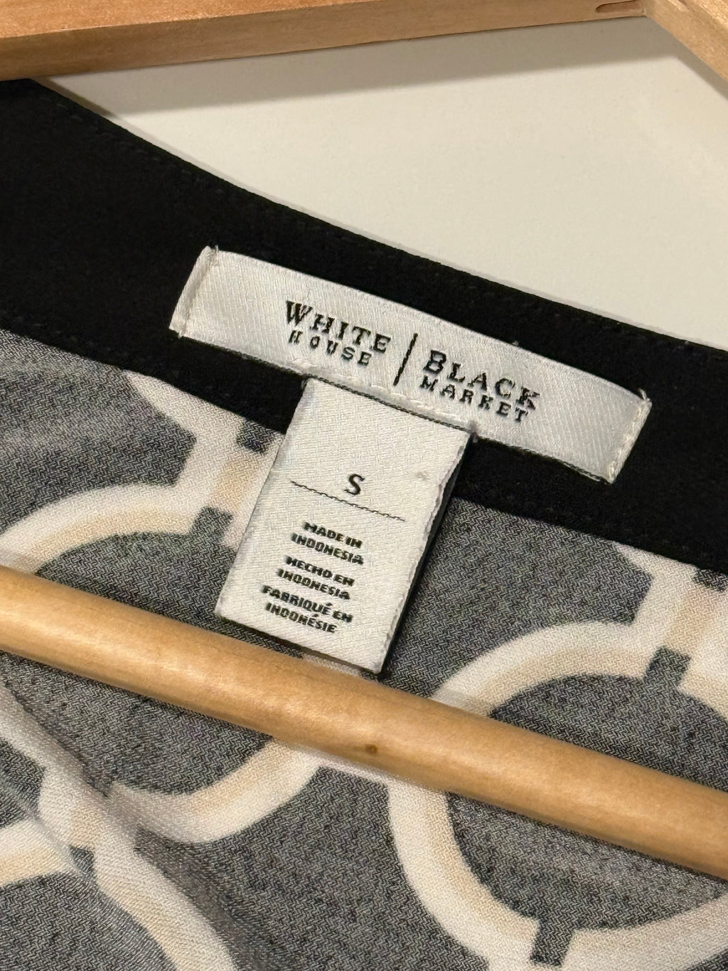 White House Black Market Black & Ivory Geometric Shift Dress – Size Small