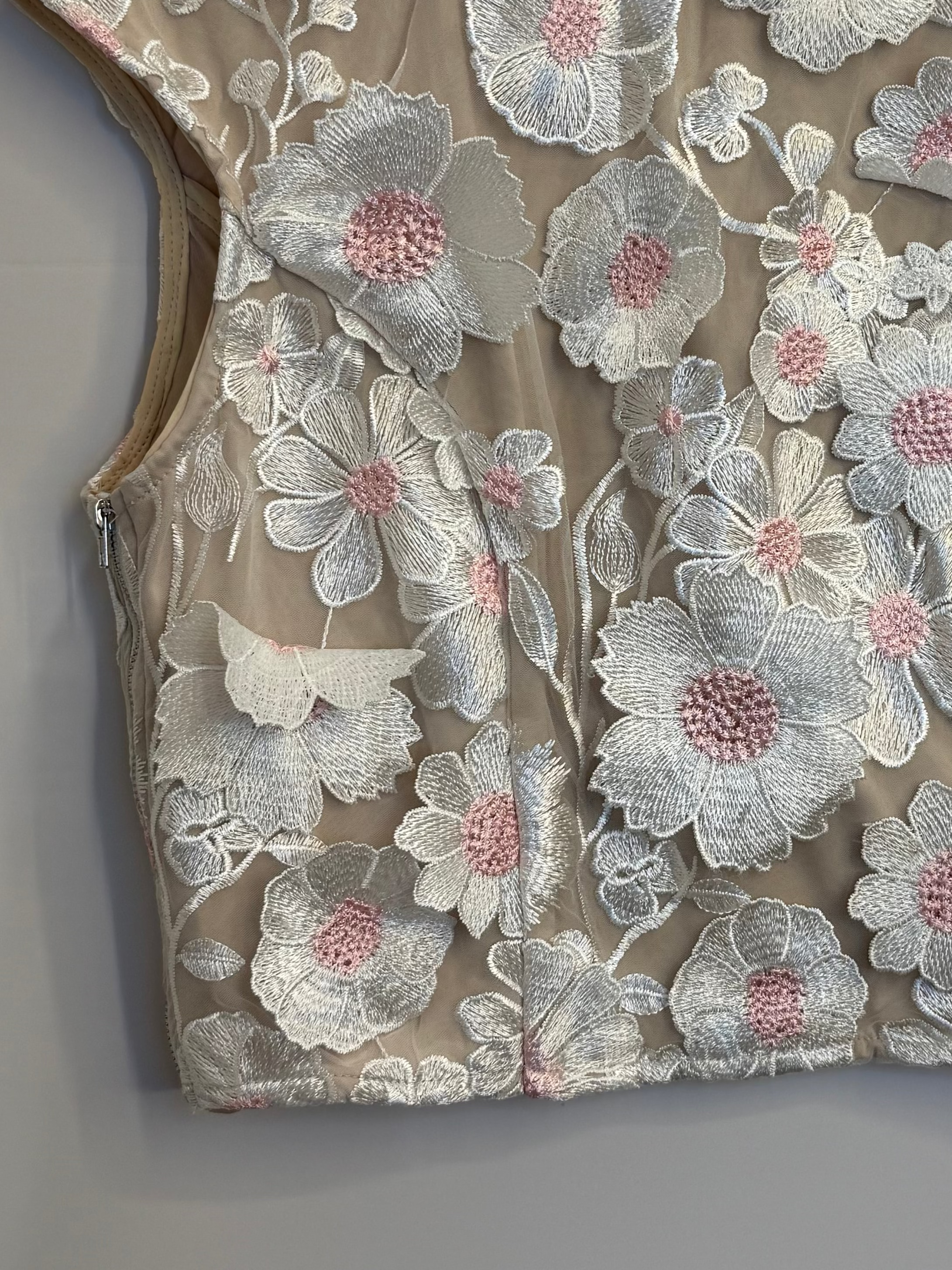Floral Embroidered Sheer Top – Neutral Beige